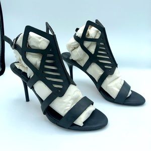 Leon Max Shoes. 3”heel. Great condition almost new.